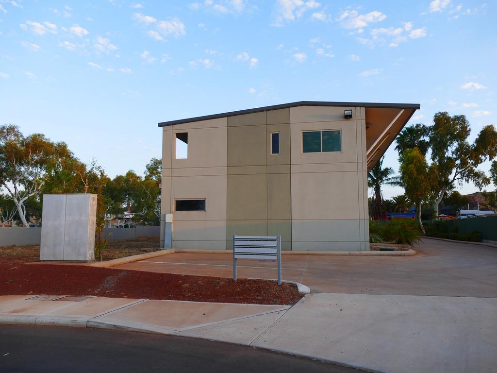 Morse Court Apartments Karratha Oda fotoğraf